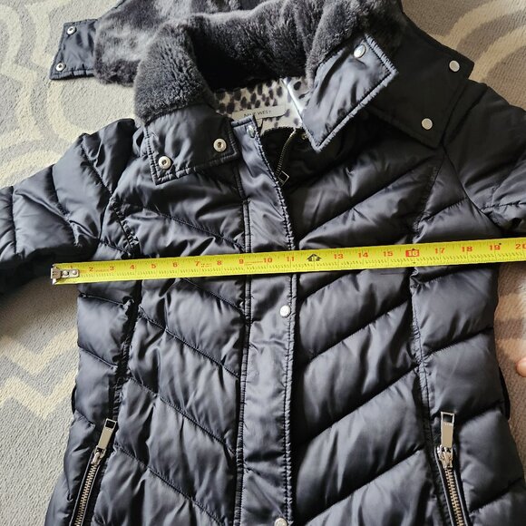 Nine West Faux Fur Collar & Hood Chevron Puffer Coat Jacket Parka Black Sz Small - Picture 2 of 13